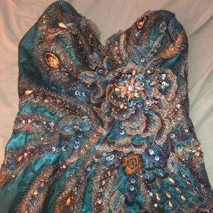 Size 4 Beautiful Peacock Prom/ Special Event Gown